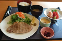 平日ランチ:豚肉柚子こしょう添え定食